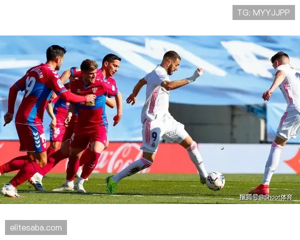 乌加特欧冠淘汰赛关键战表现解析：大场面能力与战术适配性评估